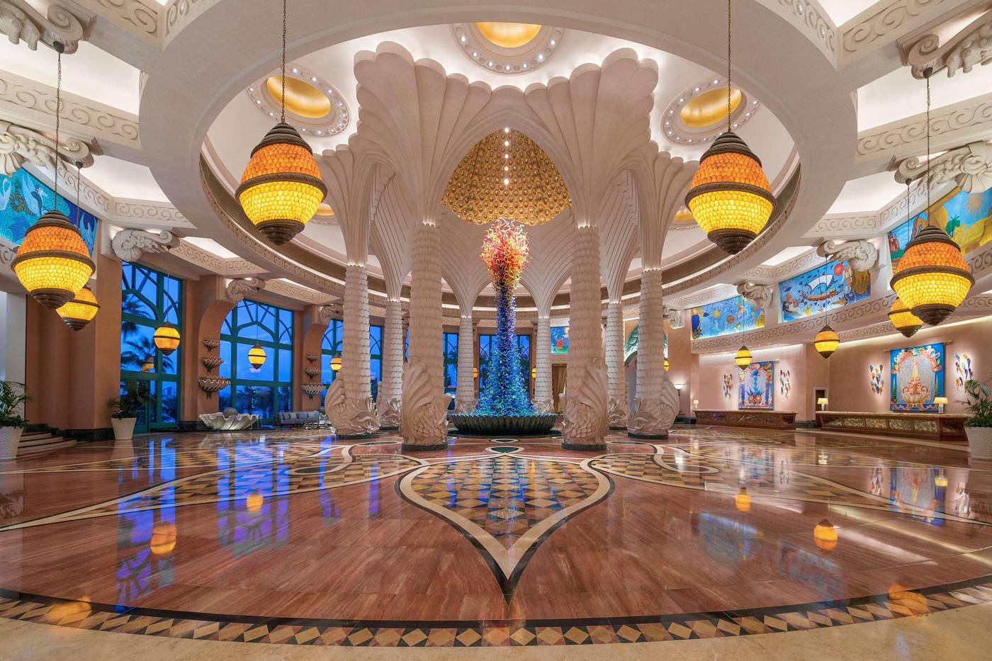 Atlantis--The-Palm-Lobby-63