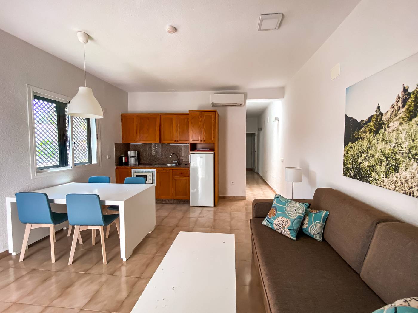 Cordial-Biarritz-Room-25