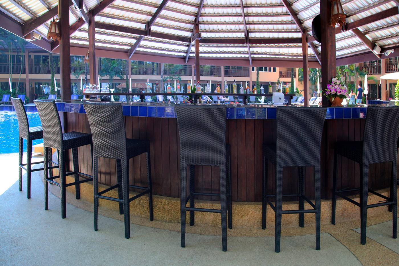 Best-Western-Premier-Bangtao-Beach-Resort-and-Spa-Bar-48