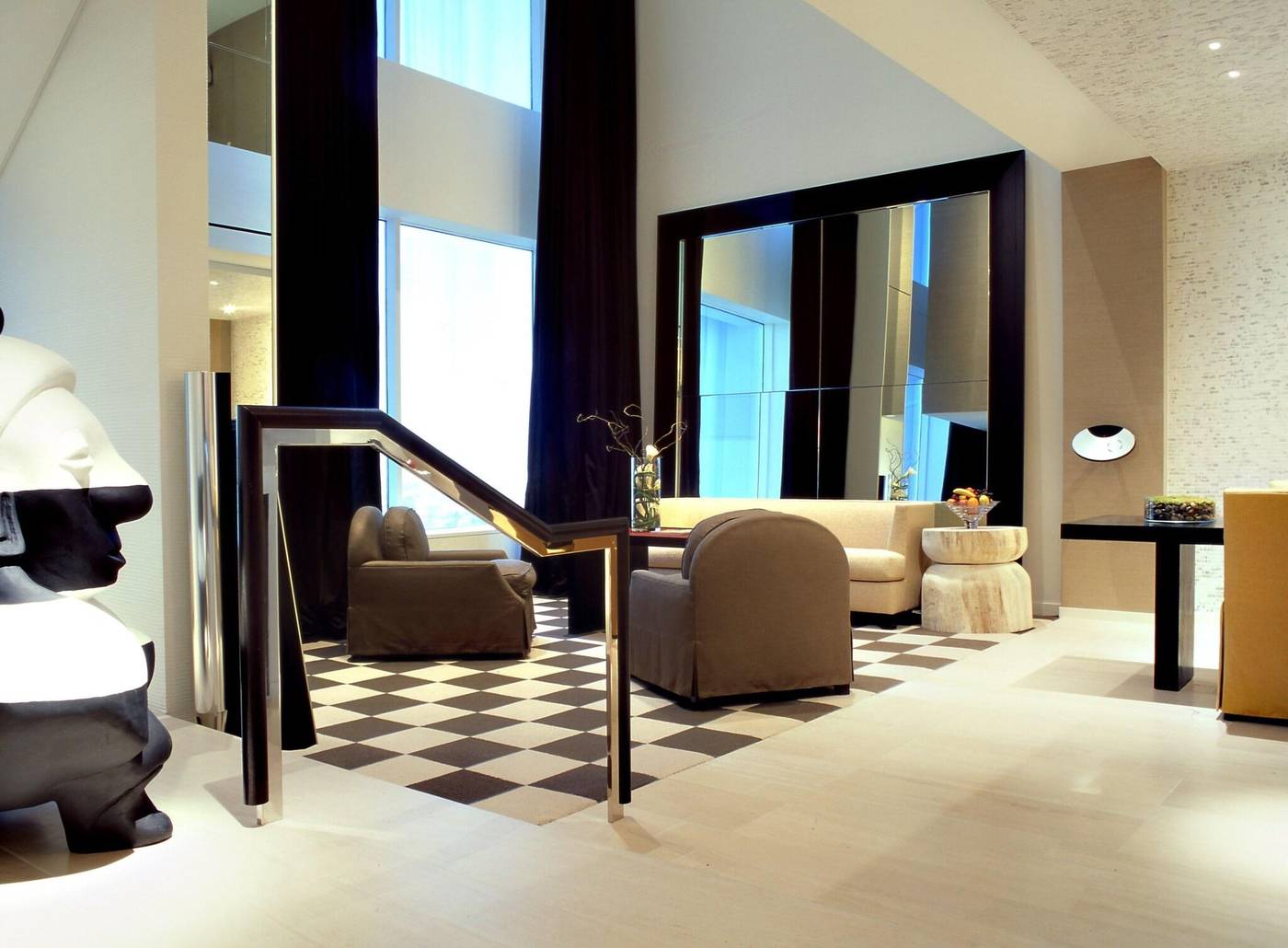 MGM-Grand-Hotel---Casino-Room-21