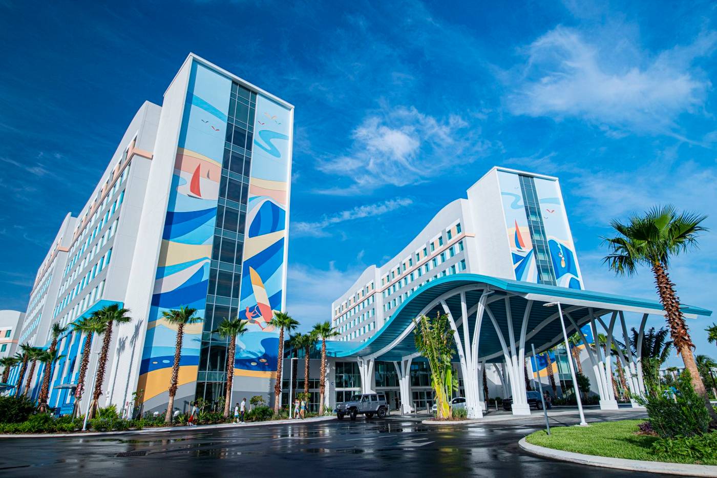 Endless Summer Resort - Surfside Inn and Suites