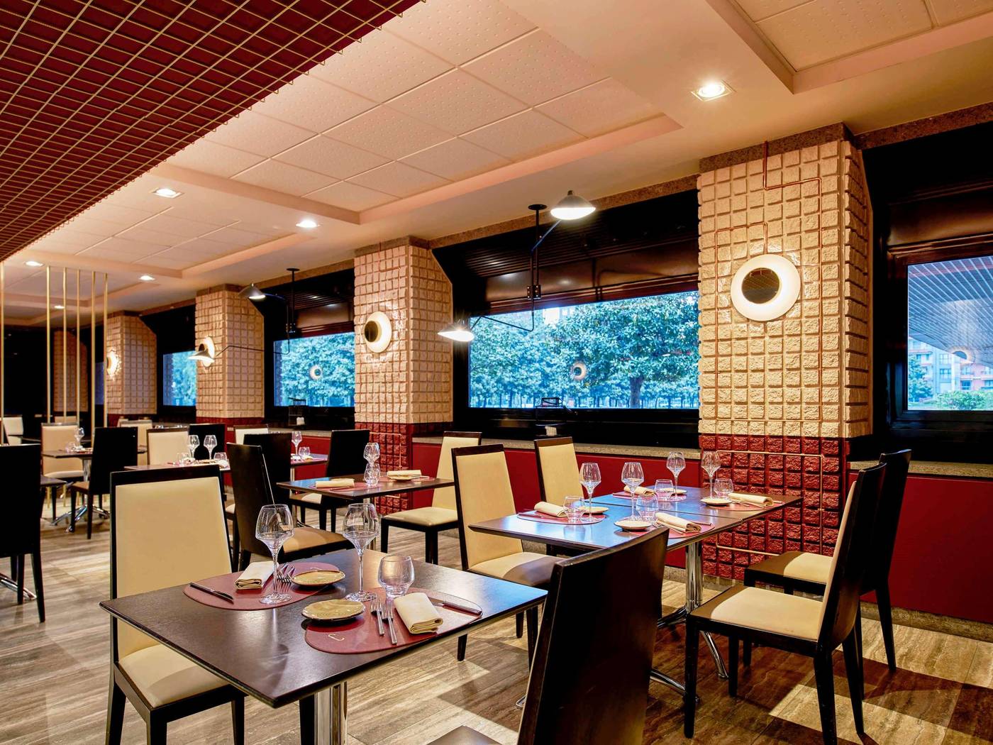 -o-Hostel-Milano-Ca--Granda-Restaurant-30