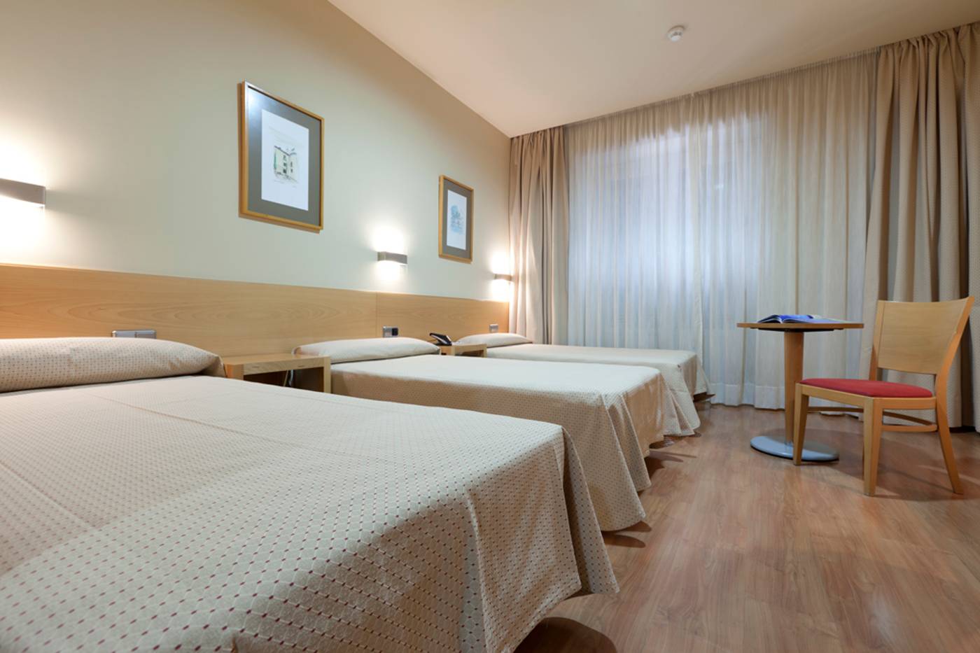 Victoria-4-Puerta-del-Sol-Room-10