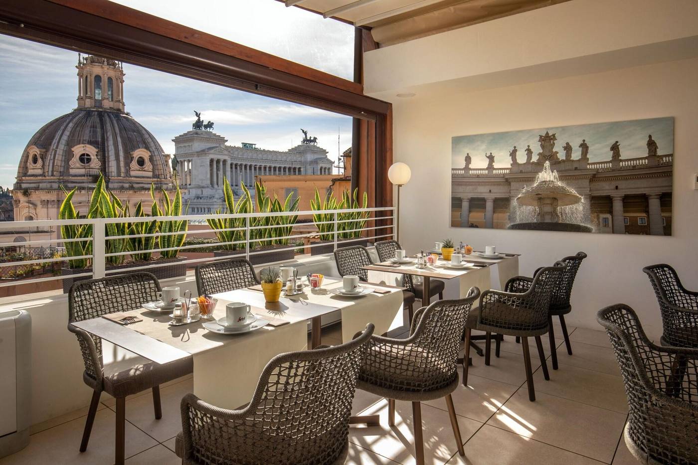 Cosmopolita-Hotel-Rome--Tapestry-Collection-by-Hil-Terrace-3