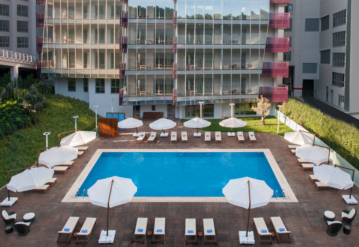 Somerset-Maslak-Istanbul-Pool-61
