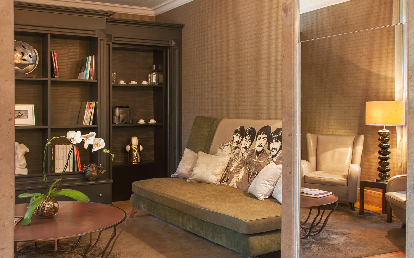 Palazzo-Manfredi-Small-Luxury-Hotels-of-the-World-Lobby-14