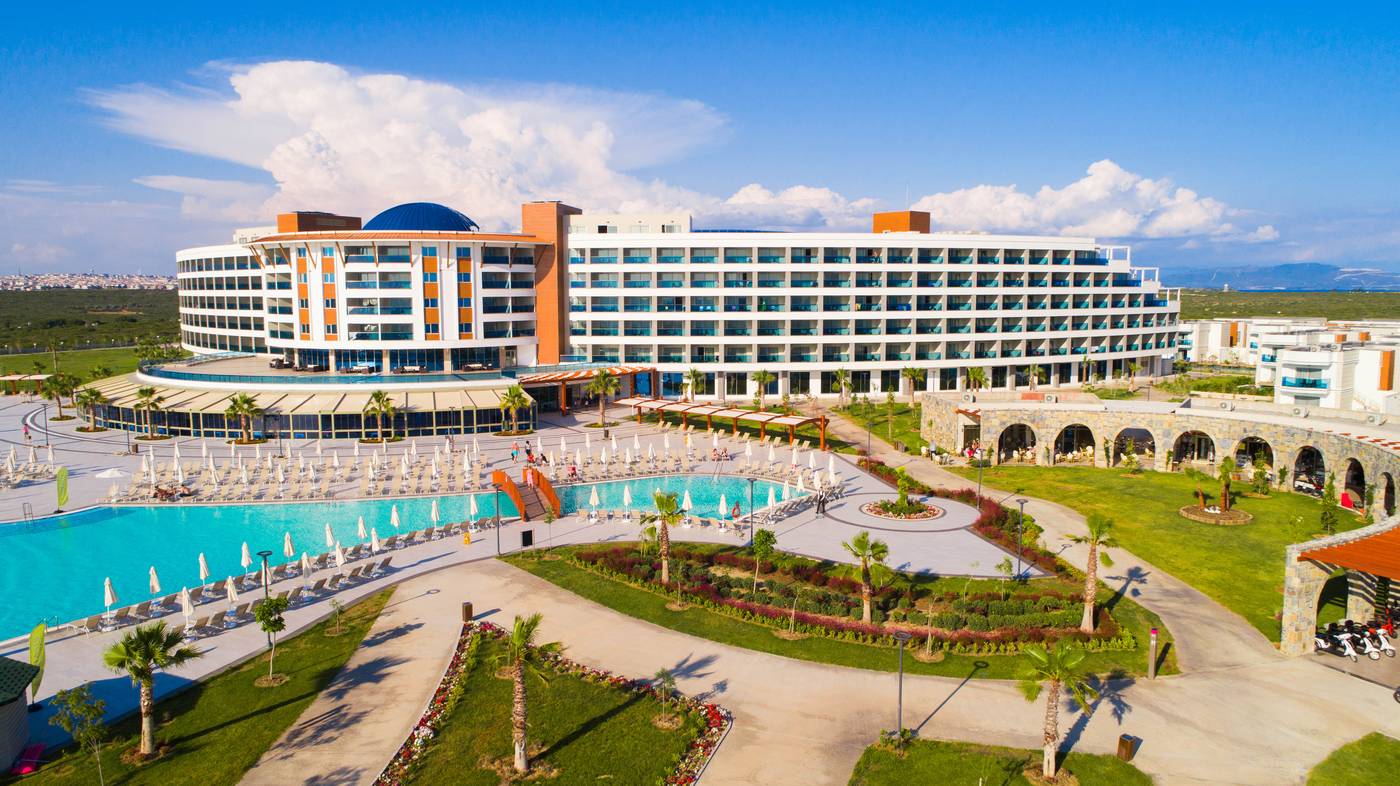 Aquasis Deluxe Resort & Spa