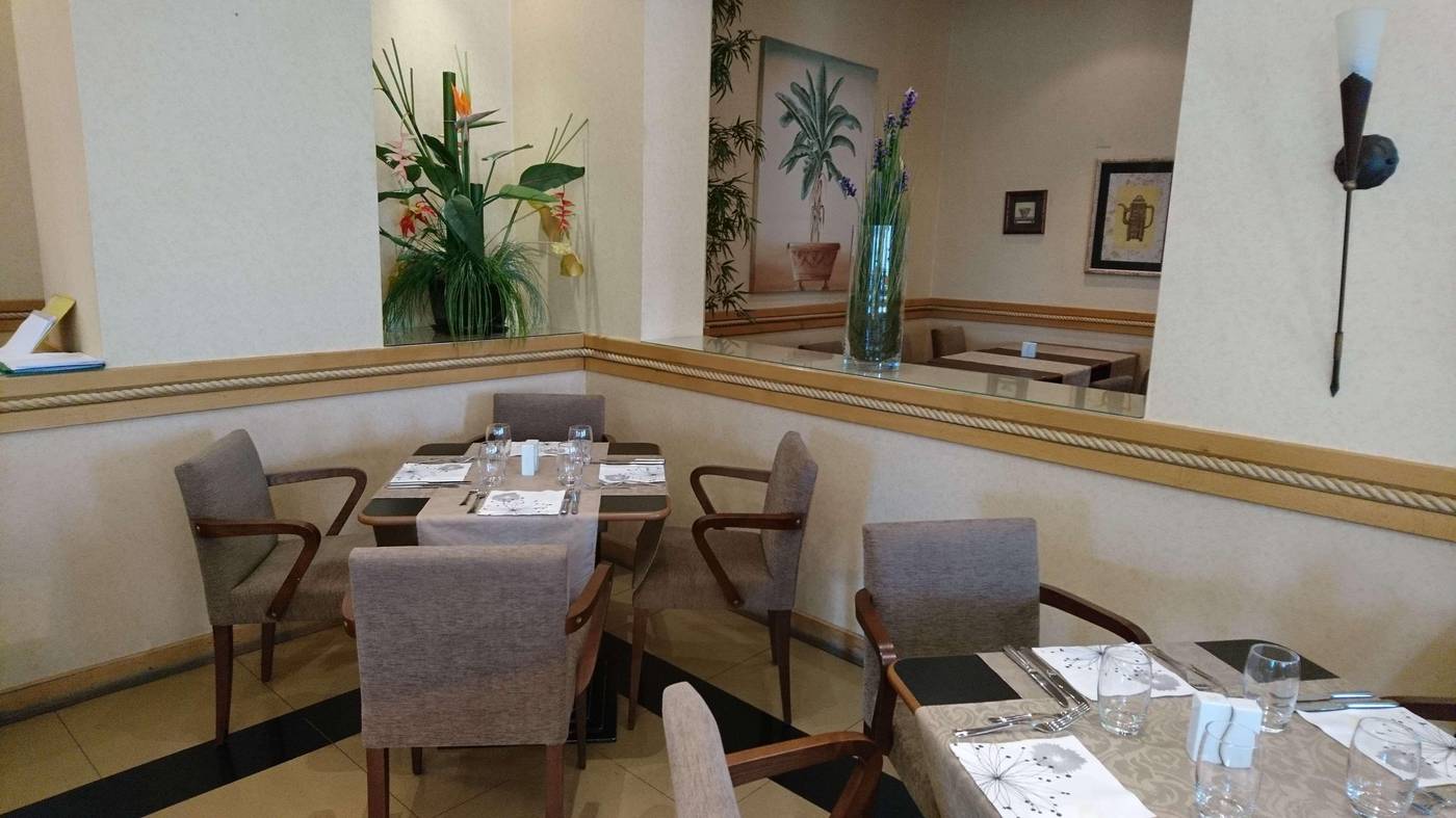 Riviera-Hotel-Carcavelos-Restaurant-12