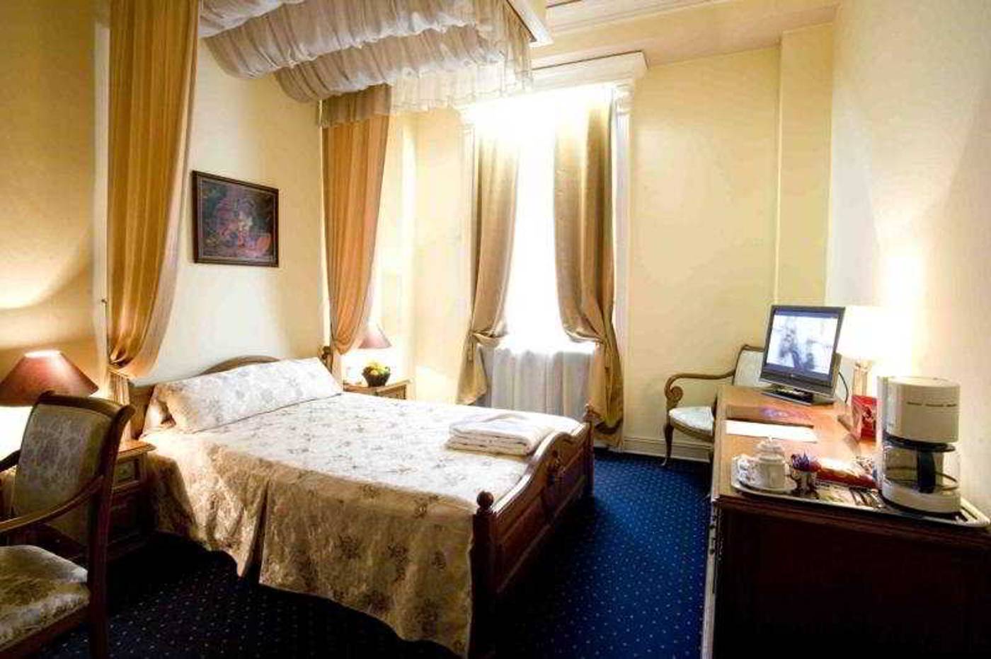 Maria Luisa Sofia-Bulgaria-SOFIA-Room-5