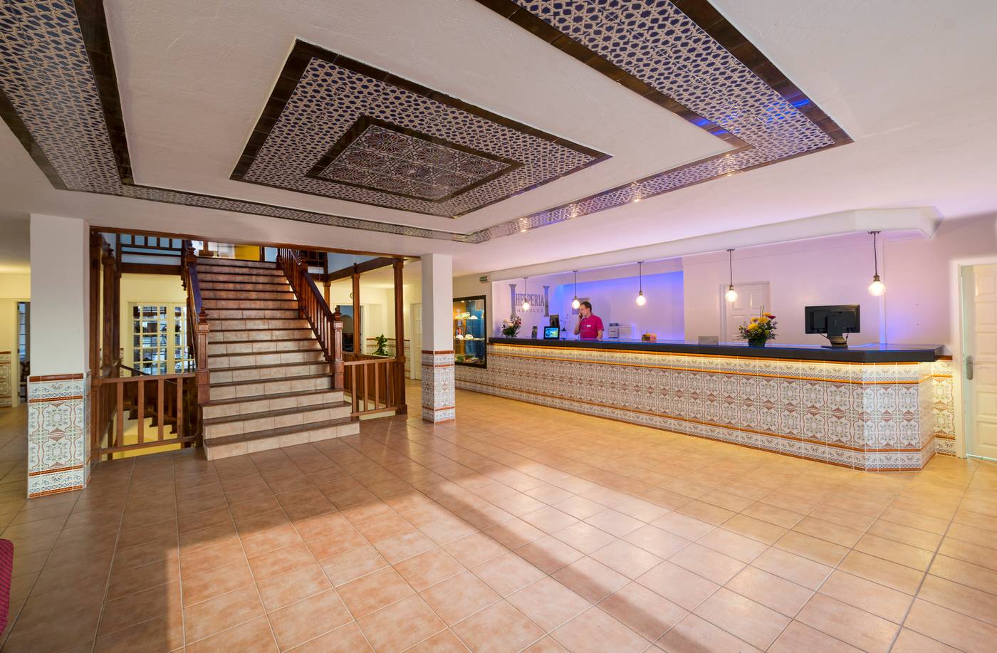 Hesperia-Bristol-Playa-Lobby-31