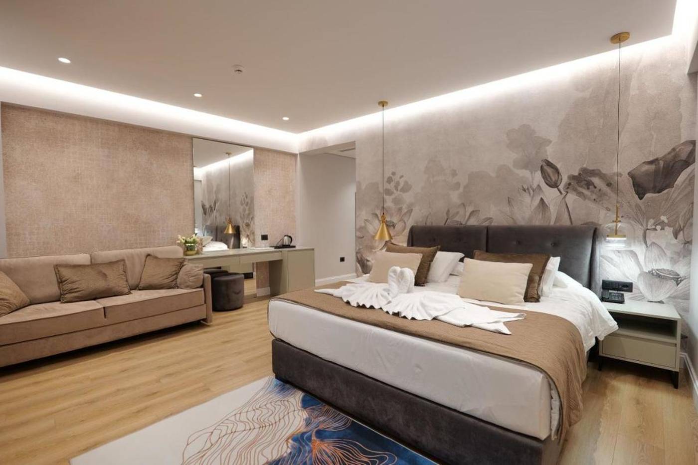 Hotel Oasis 12.12.25