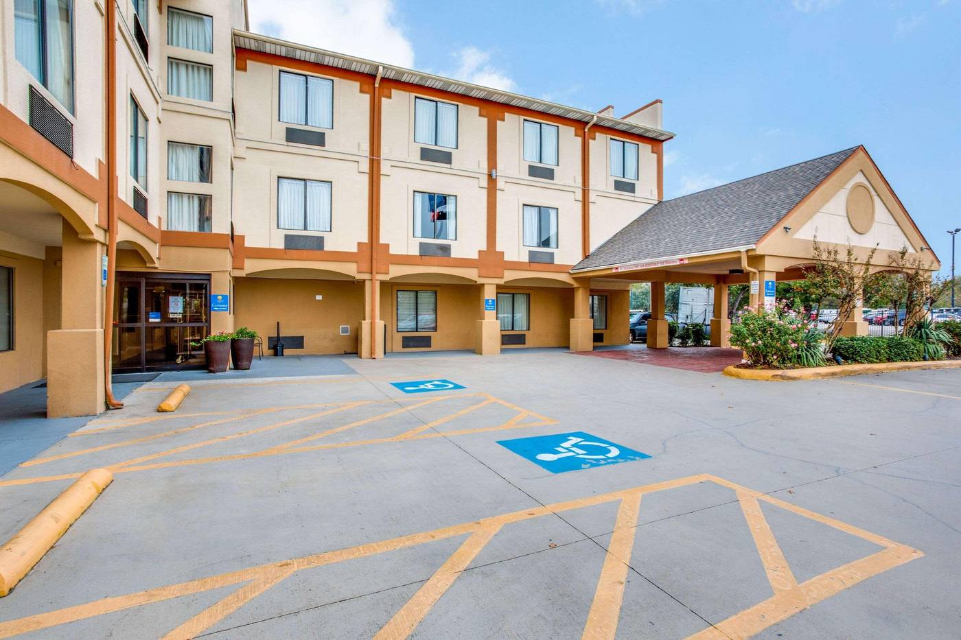 Comfort Inn & Suites Market Center-United States-DALLAS-General view-6