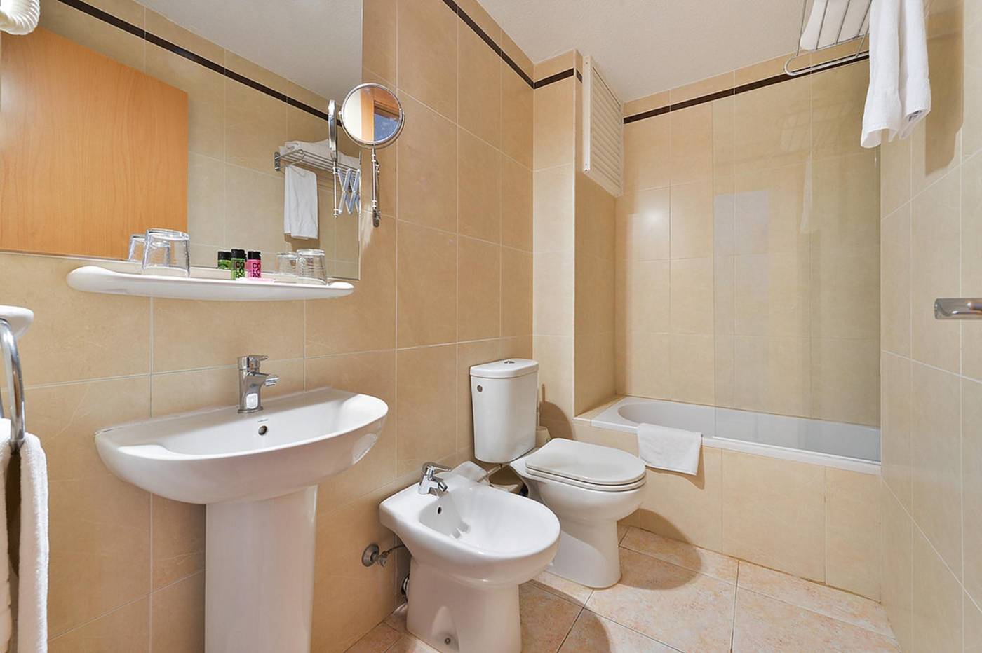 Lido-Room-22