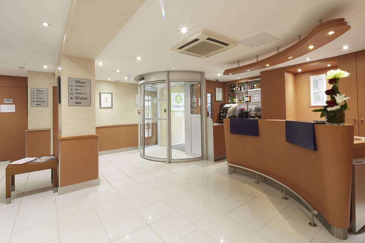 Campanile-Paris14-Maine-Montparnasse-Lobby-4