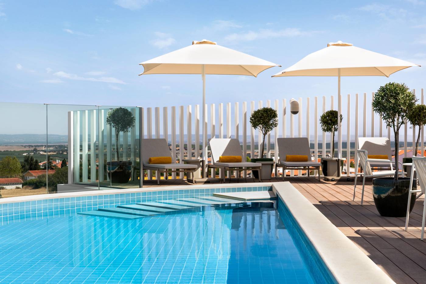 Holiday-Inn-Beja-Pool-3