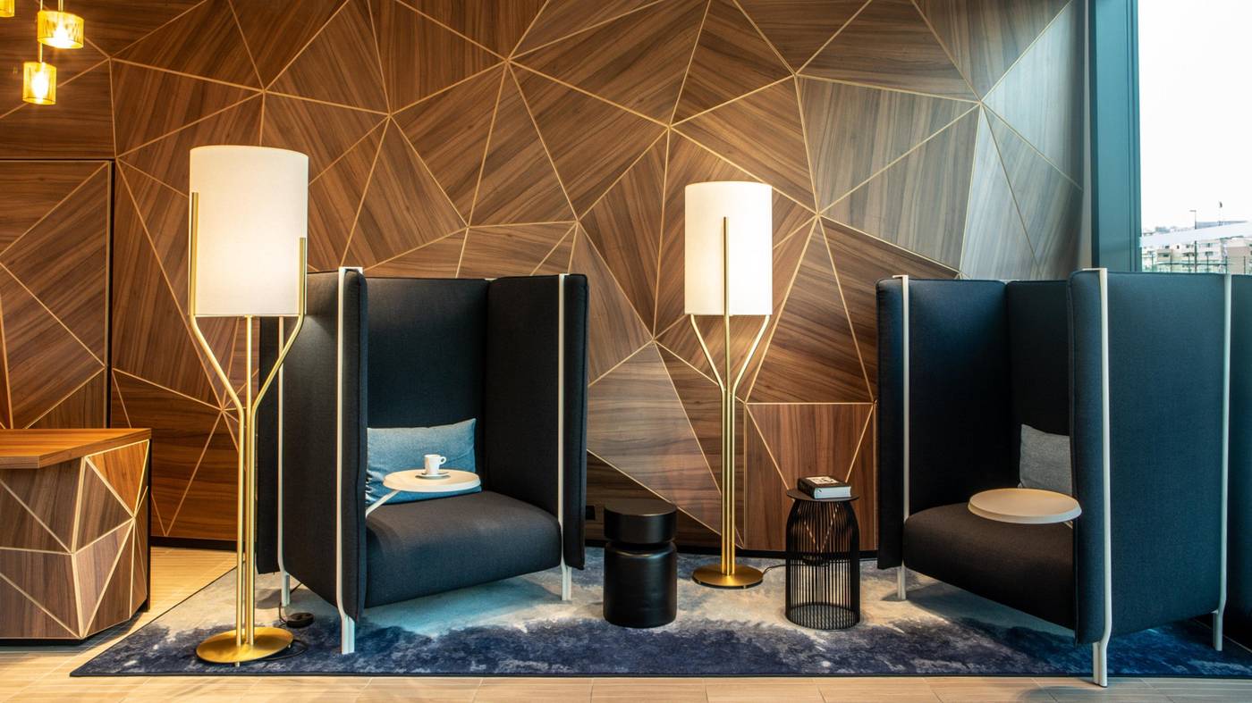 Crowne-Plaza-Nice-Grand-Arenas-Lobby-52