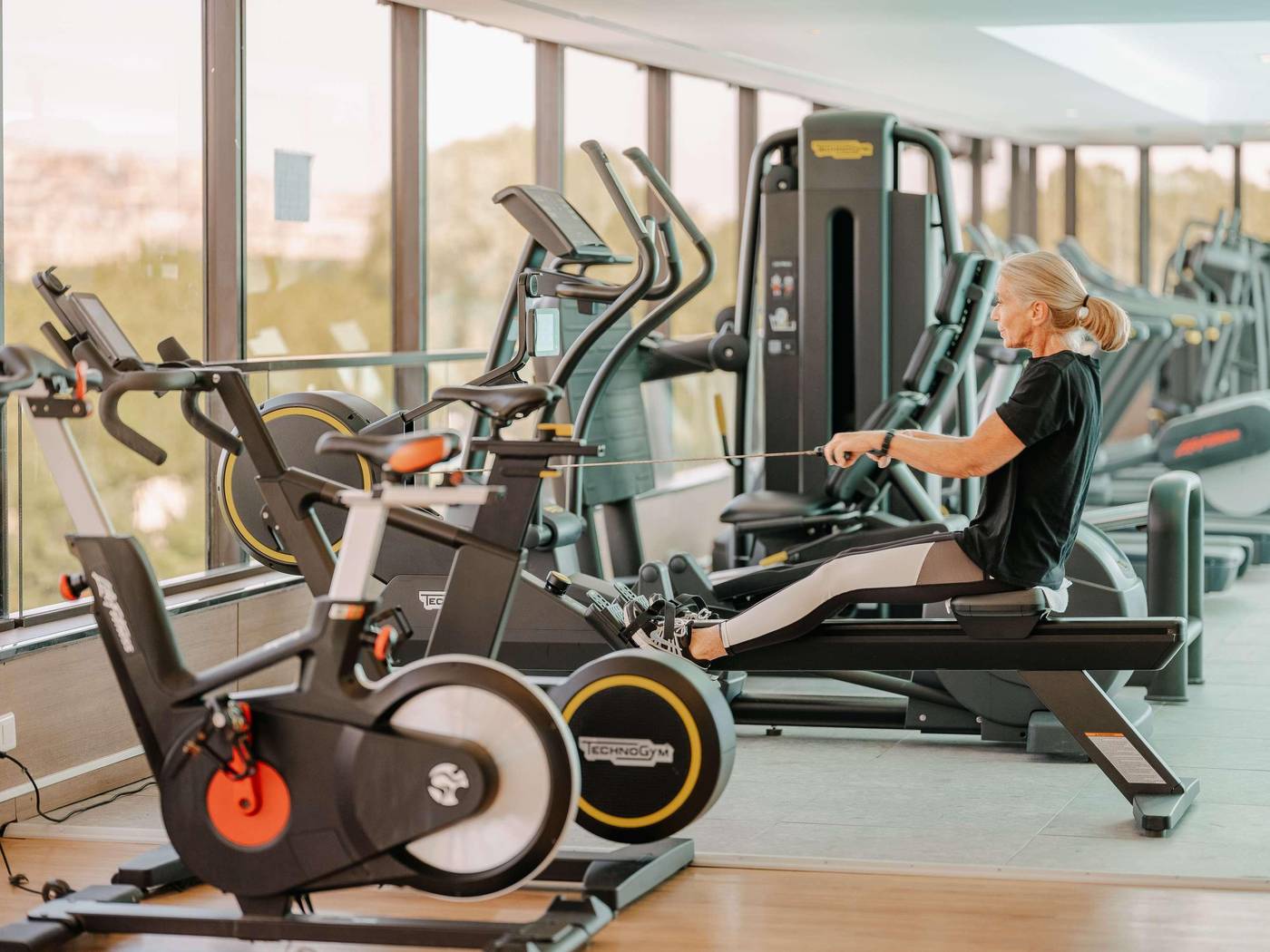 Novotel-Paris-Tour-Eiffel-Sports-and-Entertainment-91