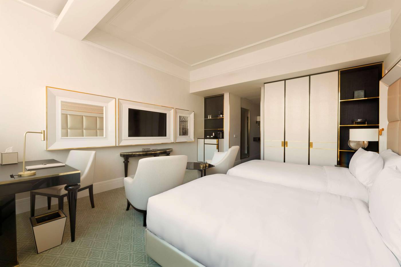 P-risi-Udvar-Hotel-Budapest--part-of-Hyatt-Room-38