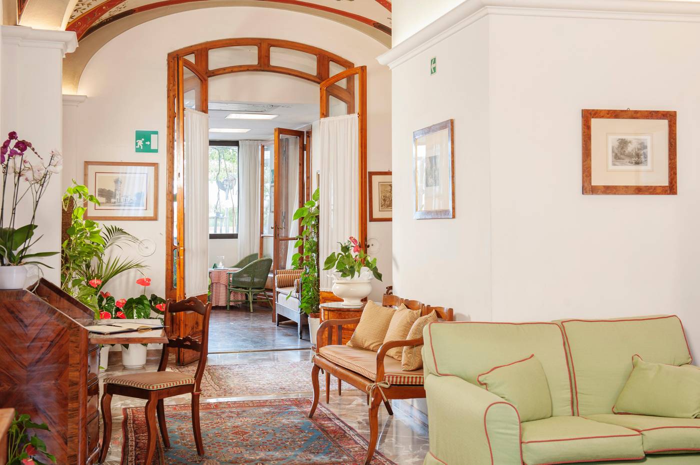 Garden-Italy-SIENA-Lobby-6