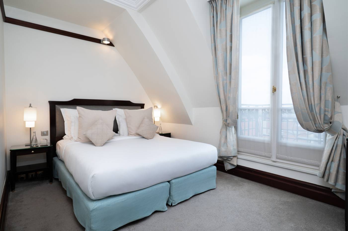 Hotel-Signature-Saint-Germain-des-Pres-Room-32