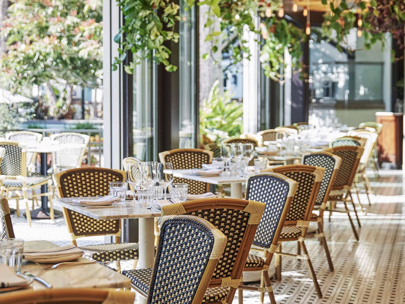 Fairmont-Miramar-Hotel---Bungalows-Restaurant-58