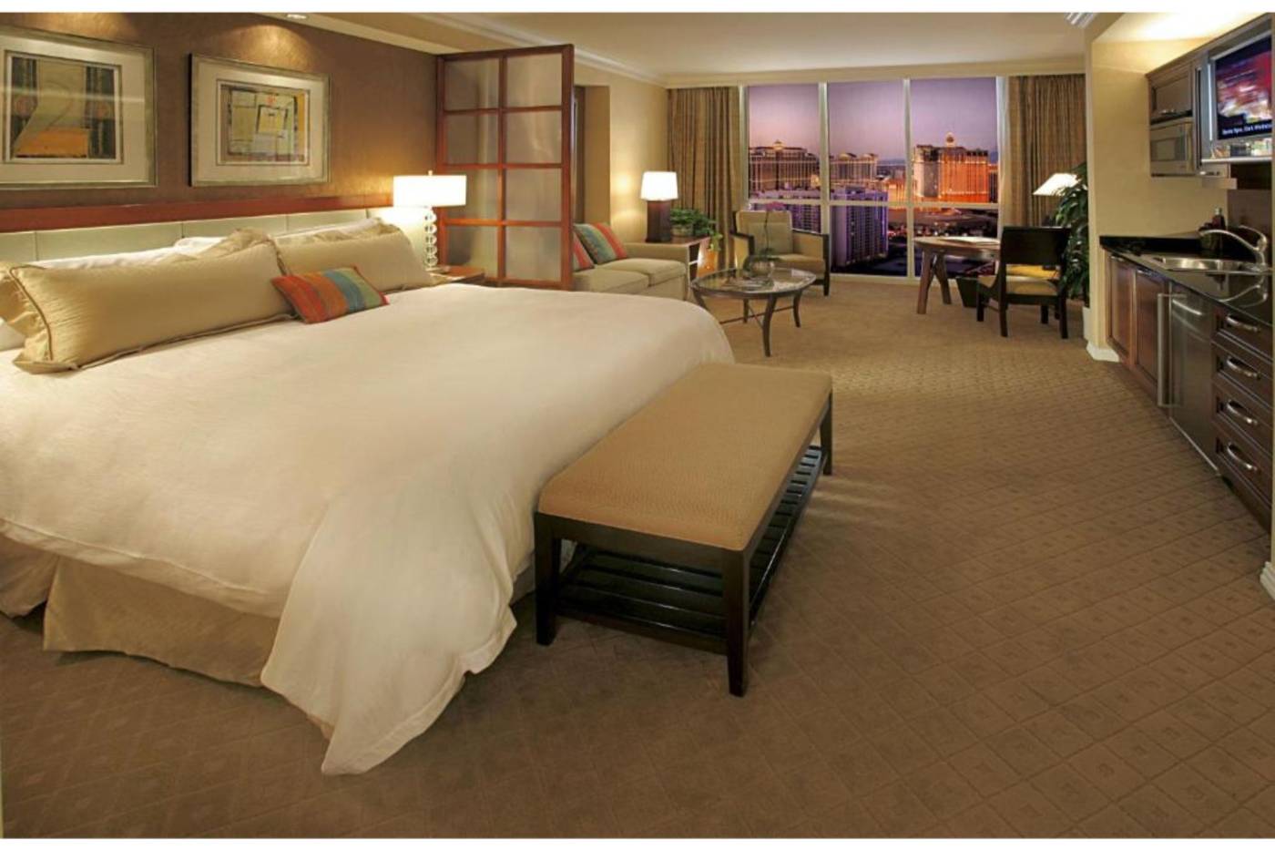 The-Signature-at-MGM-Grand-Hotel-Room-18