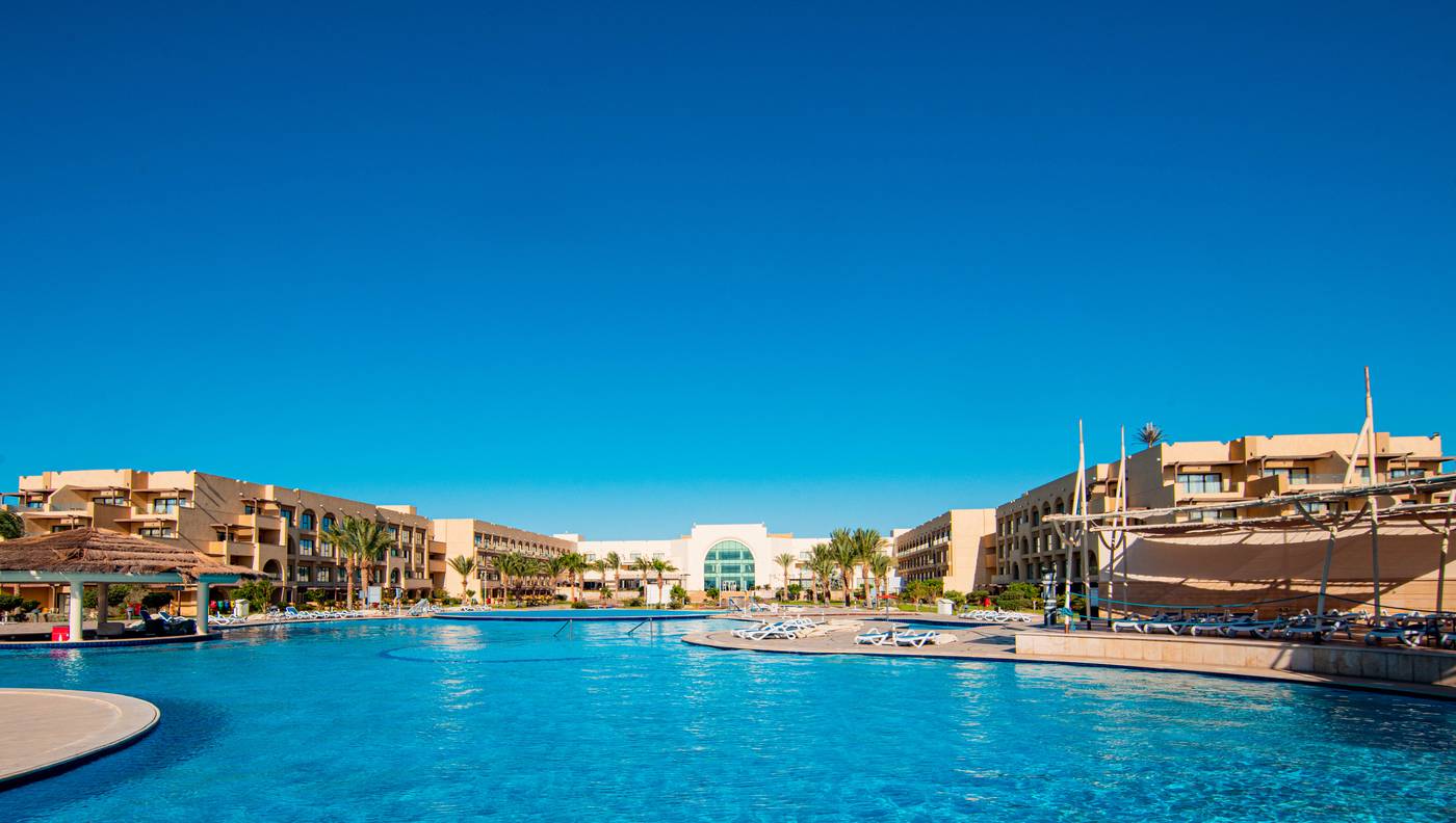 M-venpick-Resort---Spa-Soma-Bay-Pool-4