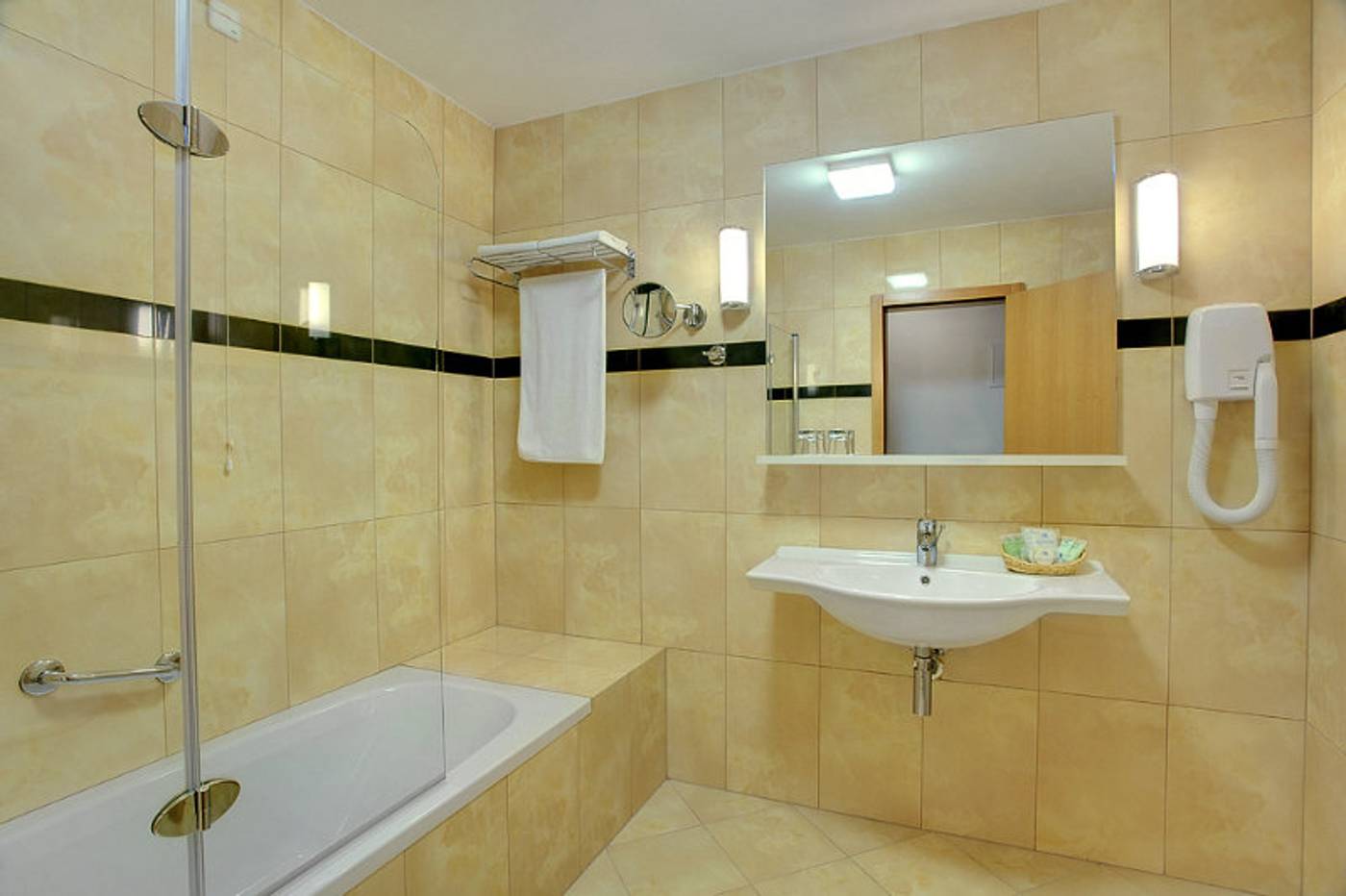 Luna-Island-Hotel-Room-33