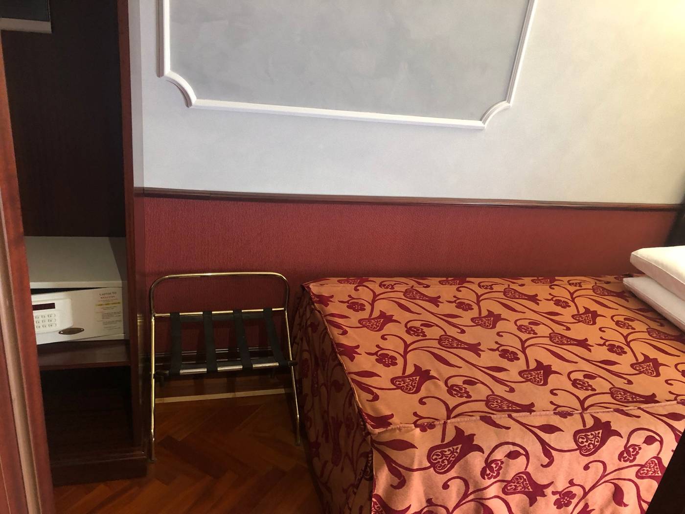 Best-Roma-Room-30