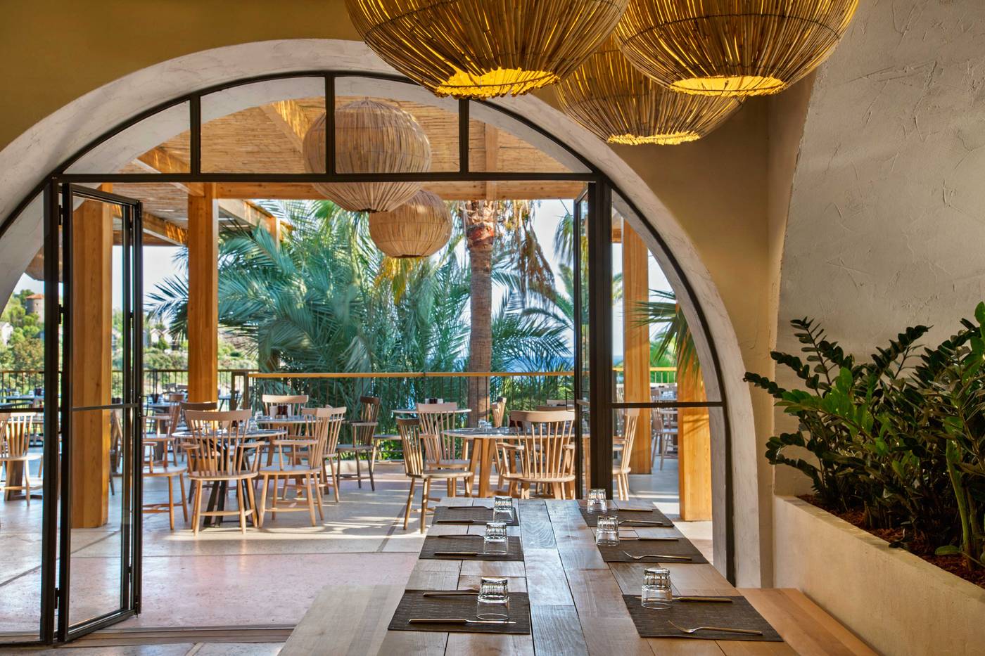 Club-Marvy-By-Paloma-Restaurant-17