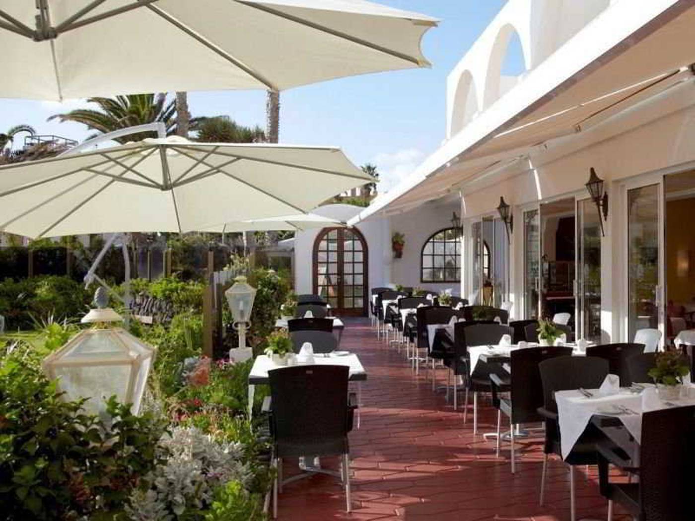 Oceano-Vitality-Hotel---Medical-Spa-Restaurant-9