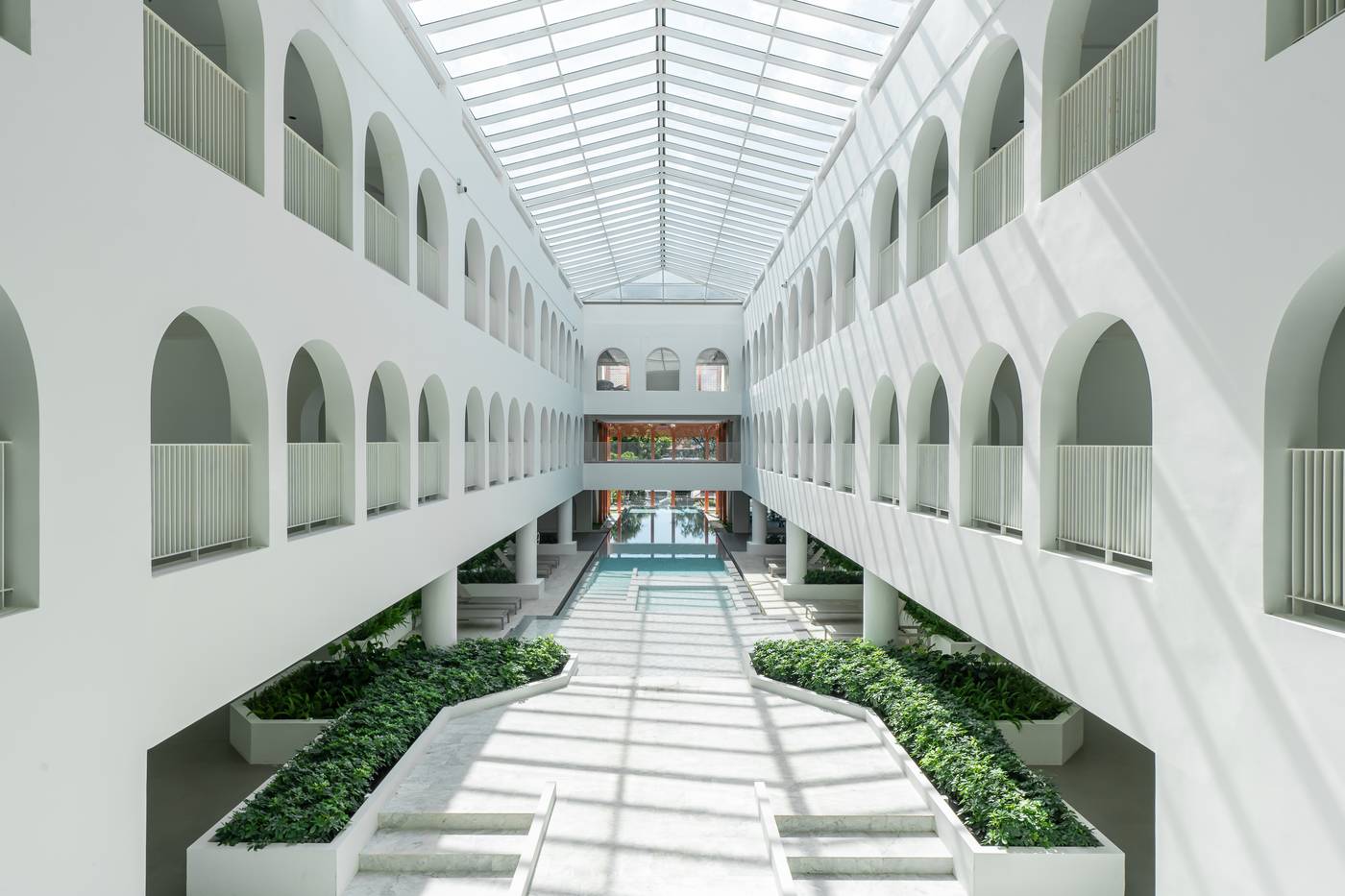 Away-Bangkok-Riverside-Kene-Pool-13