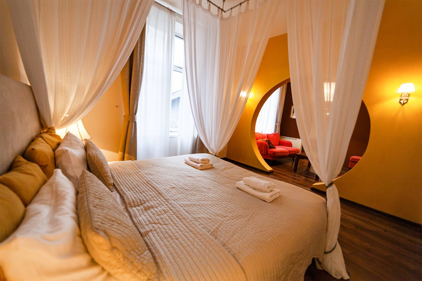 Lounge-Apartments-Room-31