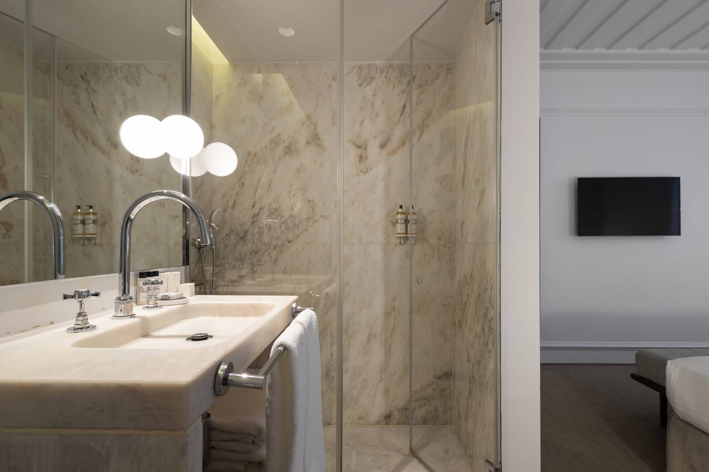 Lisboa-Pessoa-Hotel-Room-54