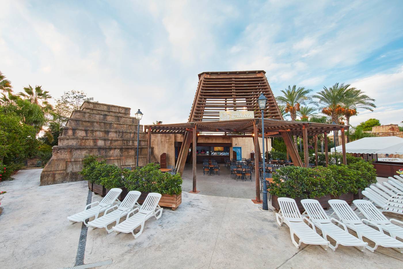 PortAventura-Hotel-El-Paso---Theme-Park-Terrace-14