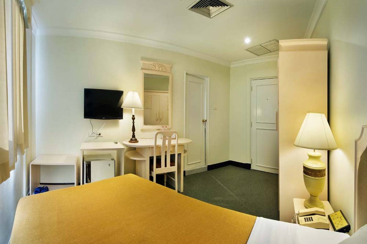 Royal-Rattanakosin-Hotel--SHA---Room-33