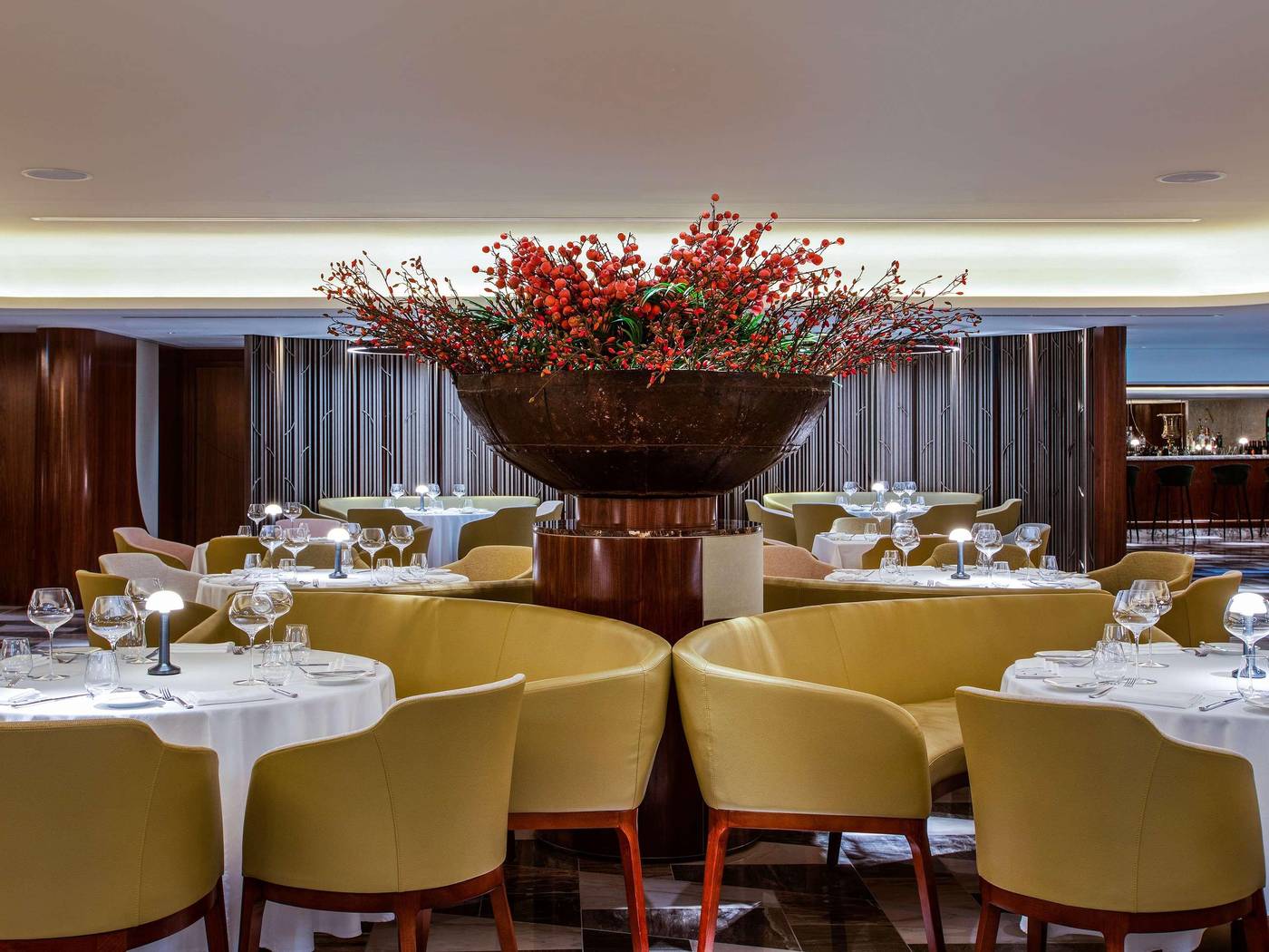 Queen-Elizabeth-2-Hotel-Restaurant-63