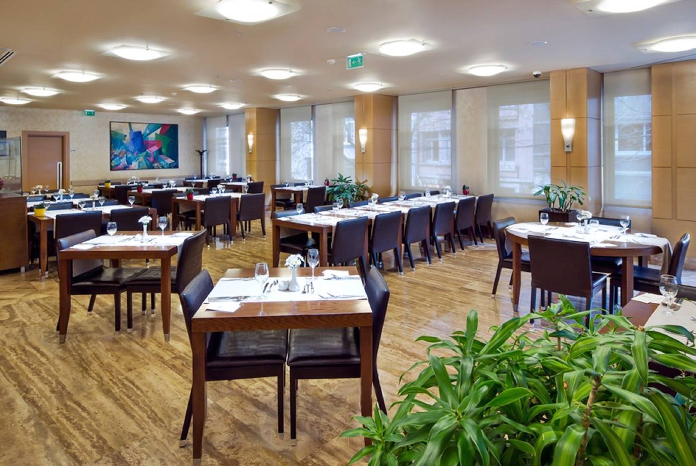 Midtown-Restaurant-34