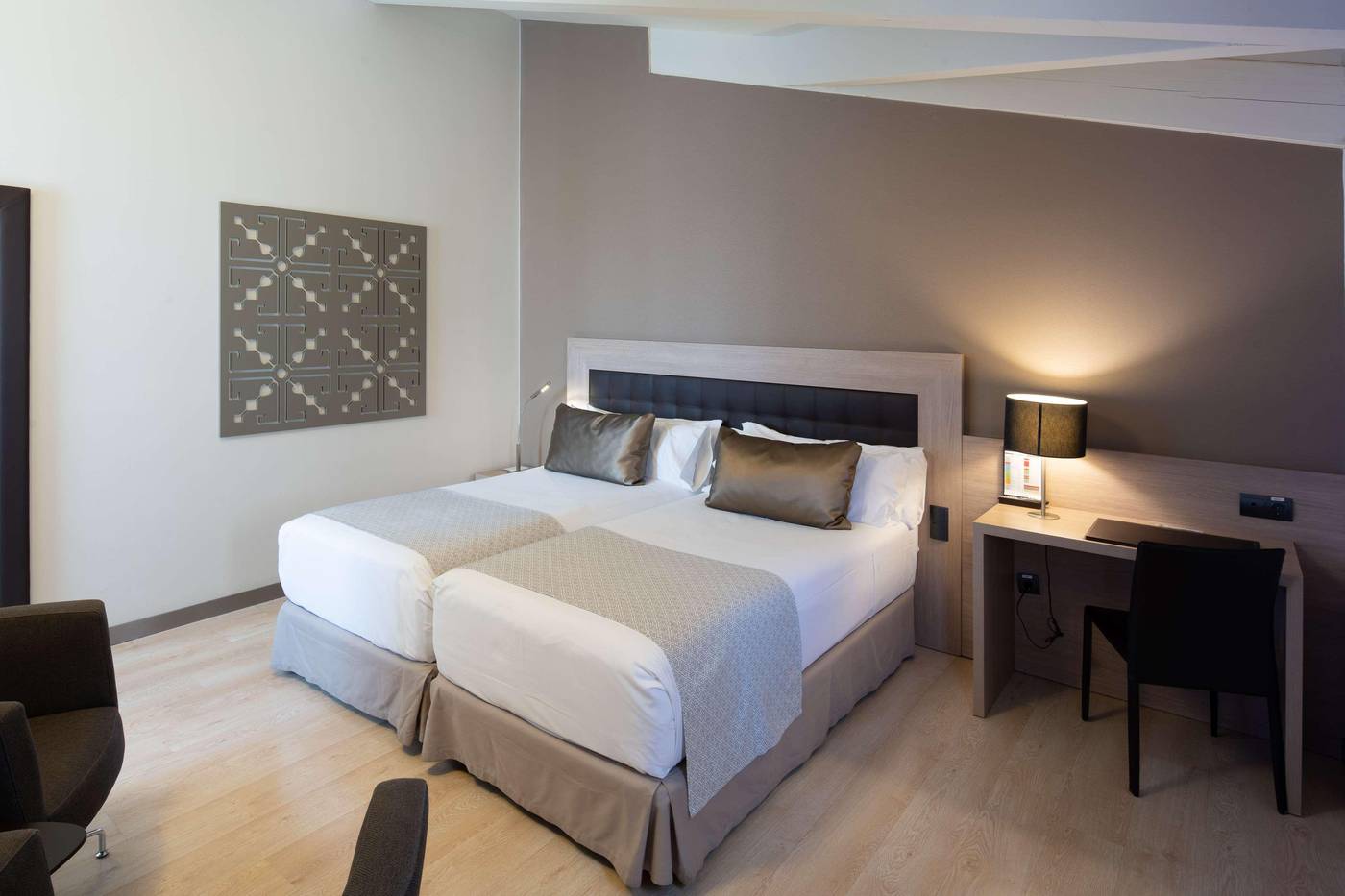 Catalonia-Plaza-Mayor-Room-36