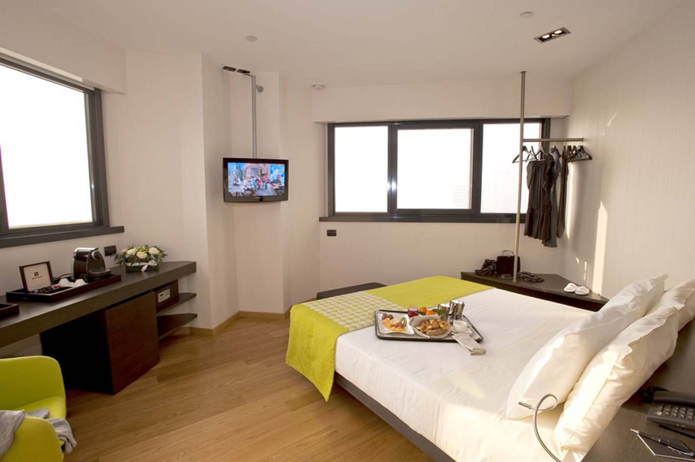 Best-Western-Plus-The-Hub-Hotel-General-view-17