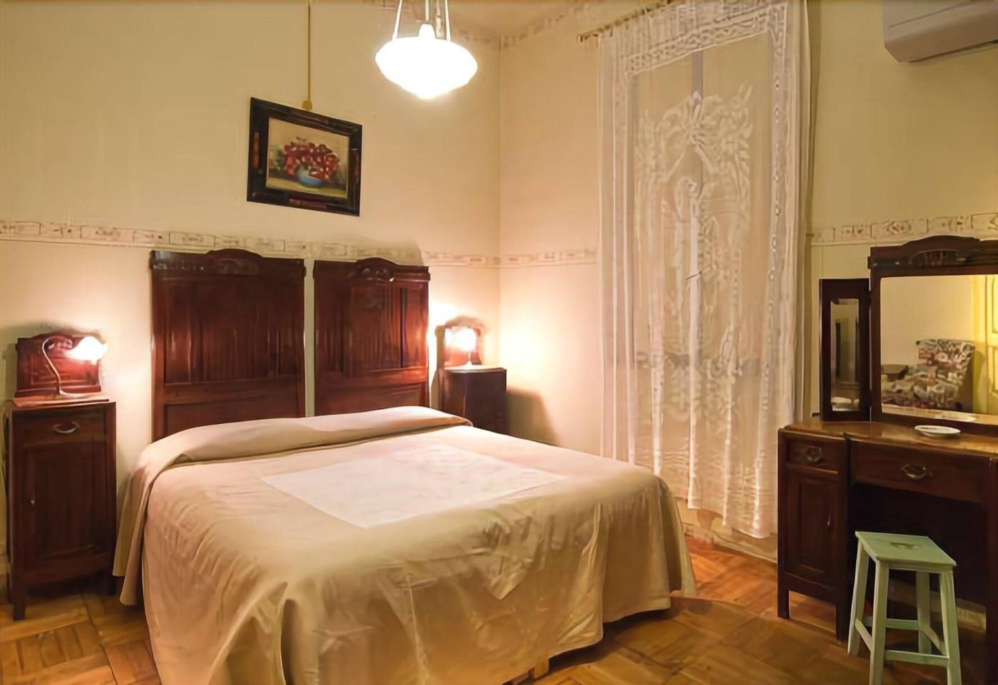 Villa-Fiorita-Room-11
