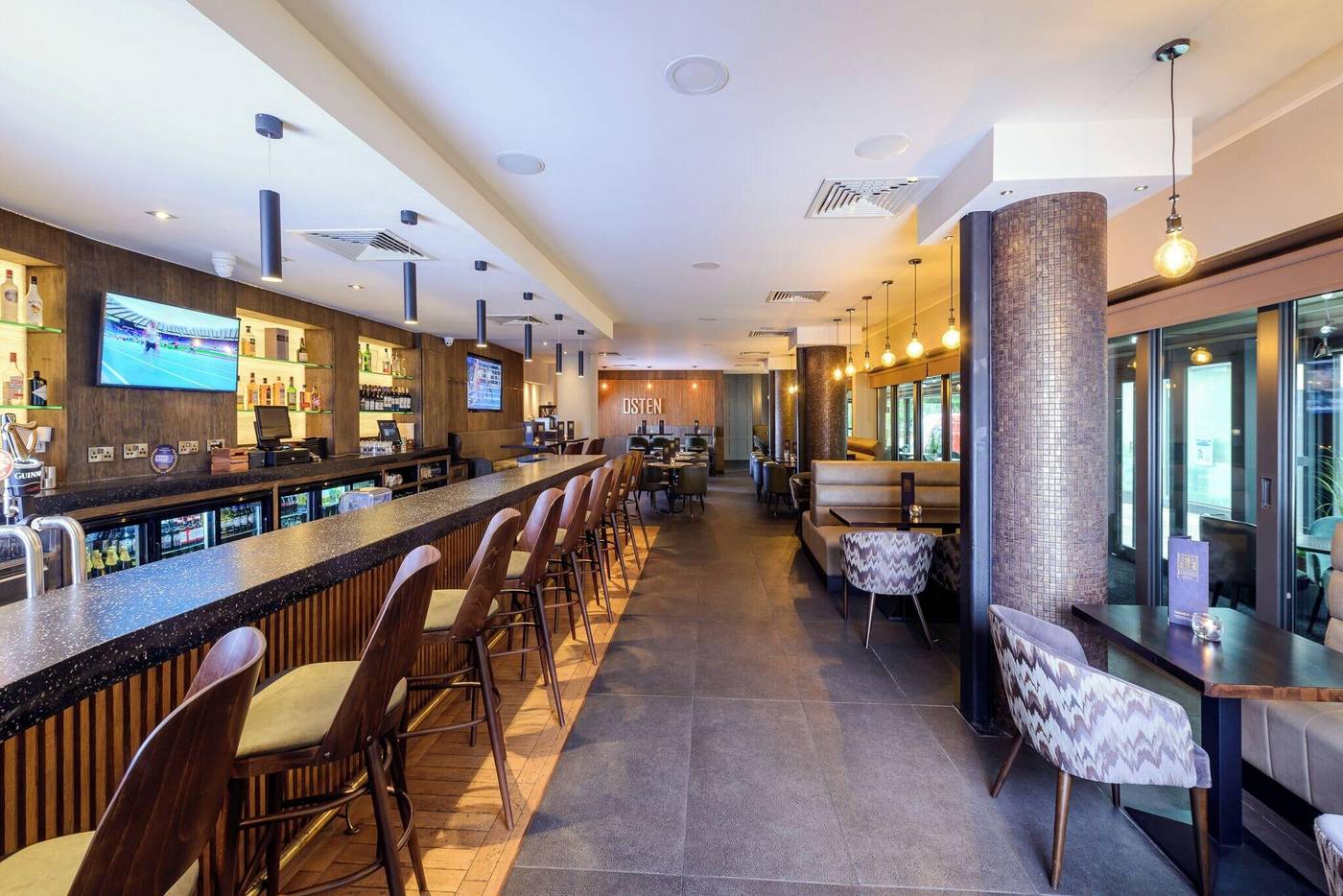 Glashaus-Hotel-Restaurant-11