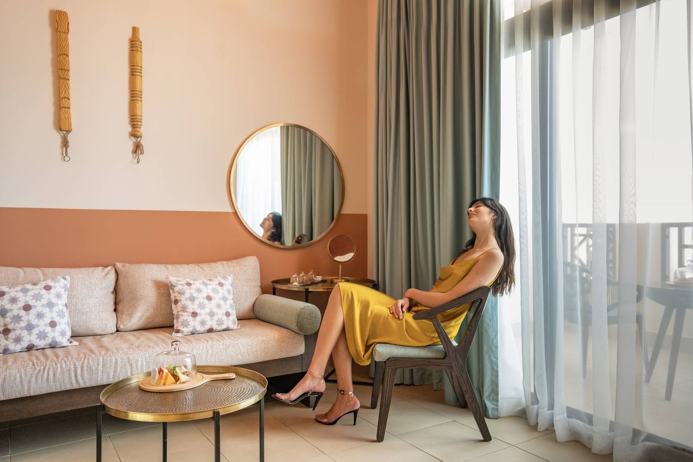 The-Cove-Rotana-Resort-Room-38