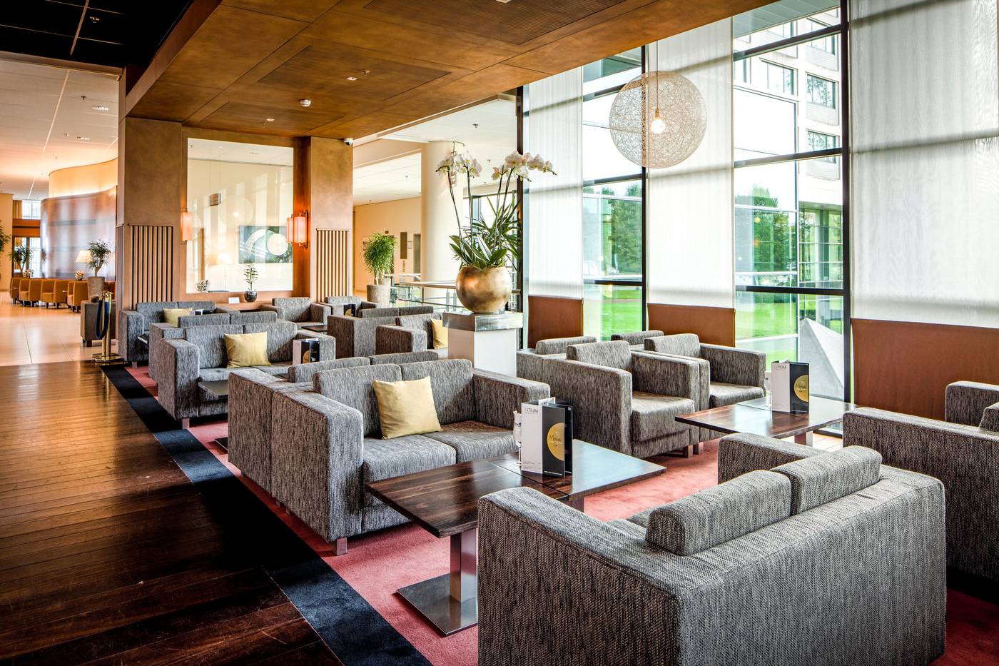 Radisson-Blu-Amsterdam-Airport-Bar-12