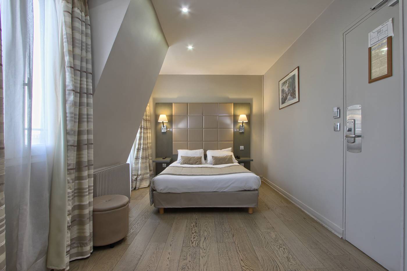 Villa-Margaux-Opera-Montmartre-Room-3