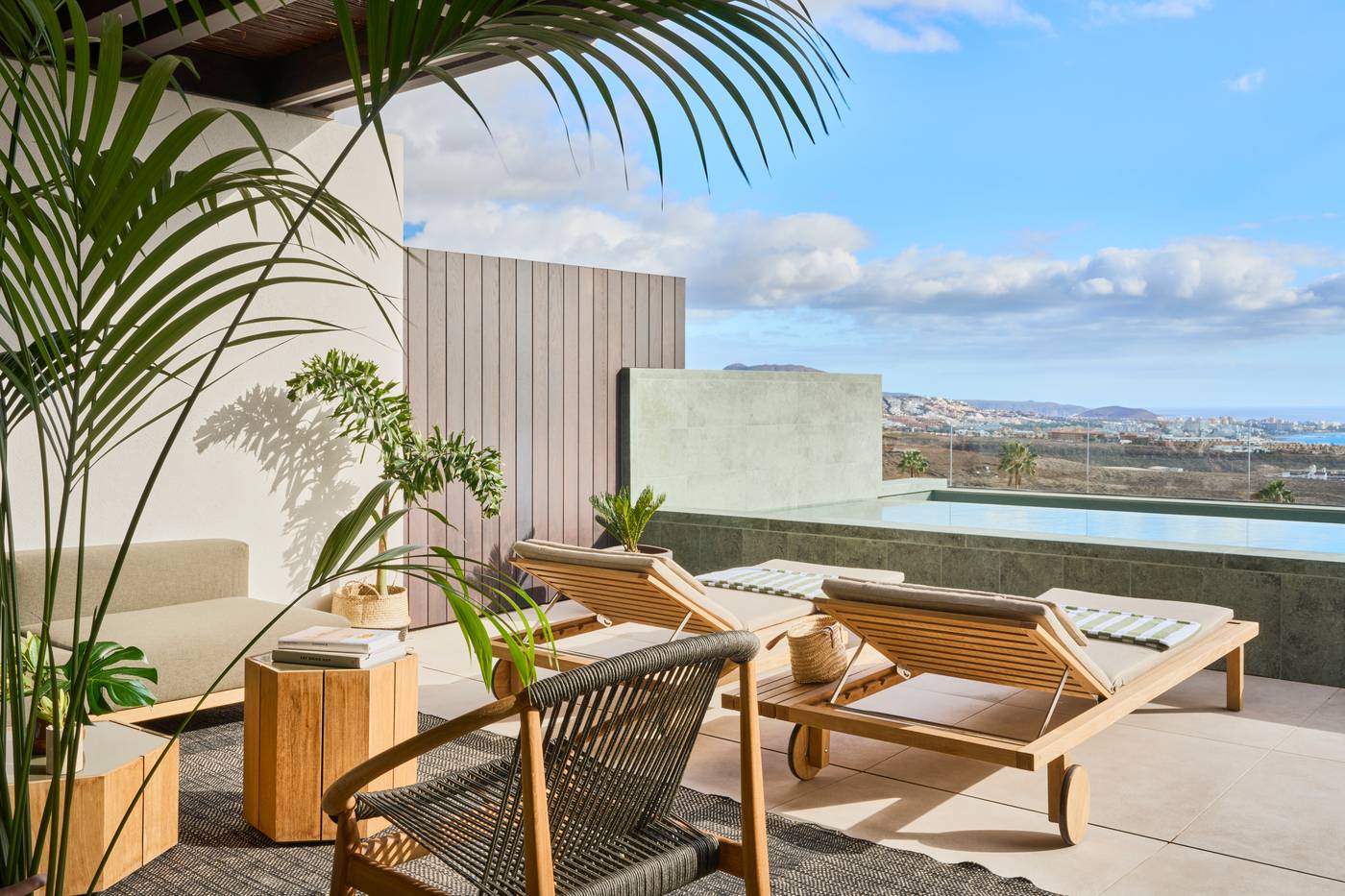 26.03.25 Corales Villas