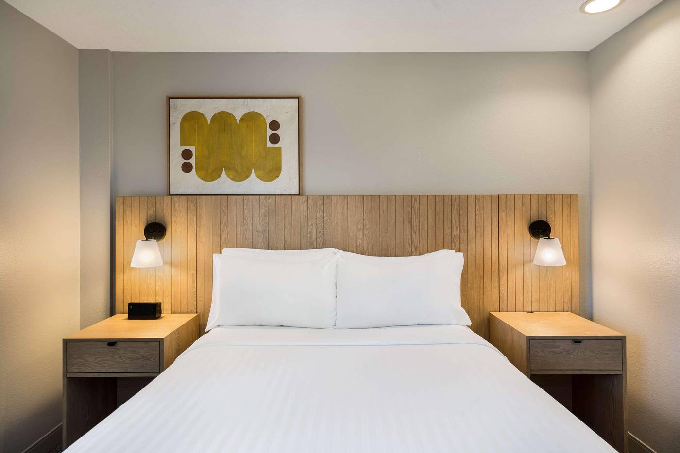 Sonesta-Simply-Suites-Jersey-City-Room-30