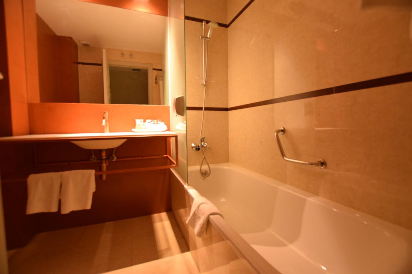 Centro Los Braseros-Spain-BURGOS-Room-8