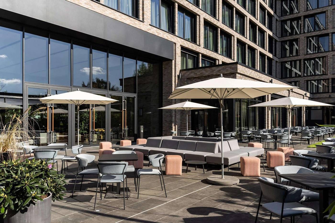 Hotel-Amano-East-Side-Terrace-24