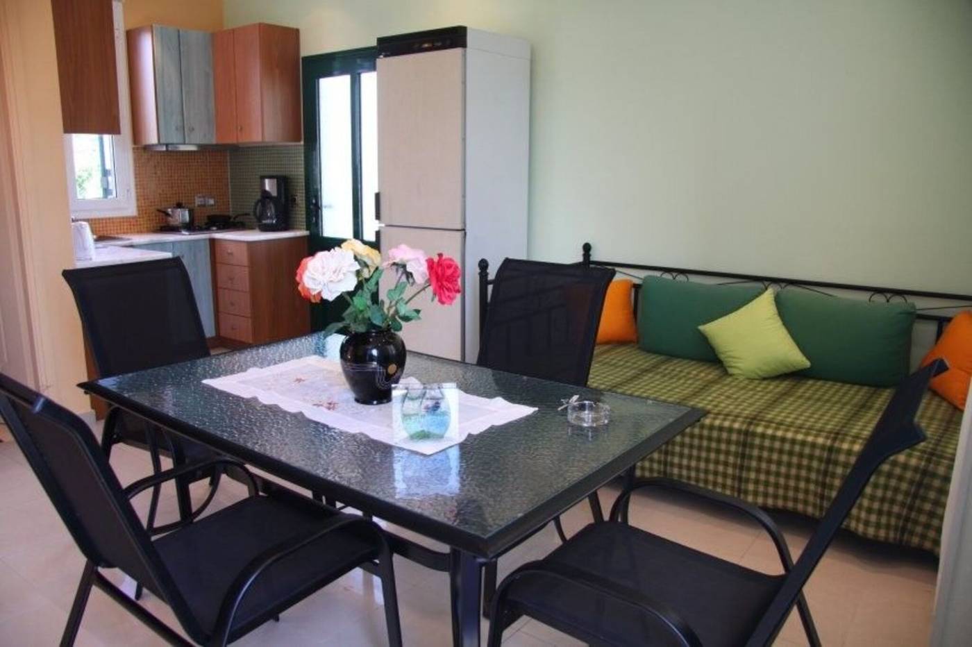 Hotel-Sunrise-Inn-Room-52